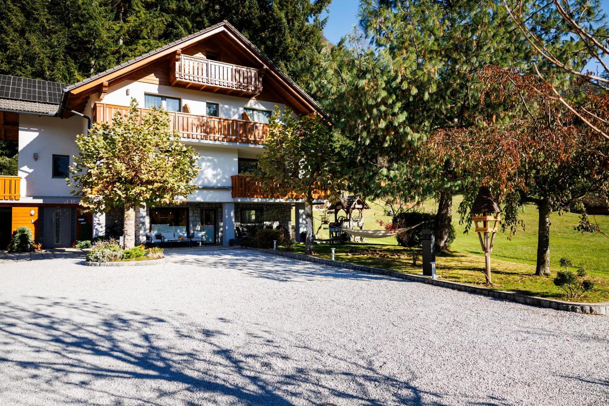 Vila Slavc, Cosy Apartment Near The Lake Bled Exterior foto